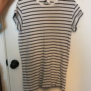 Black and White Striped T Shirt Dress